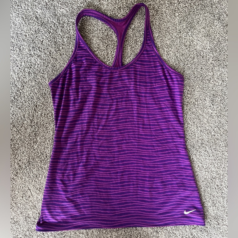 NIKE DRI-FIT Womans Athletic Slim Fit Workout Top Size Medium
